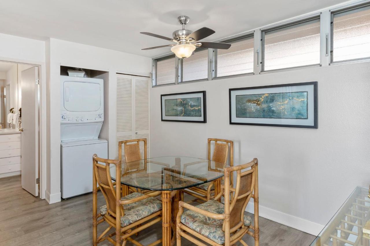 Villa Incredible Beachfront 1Br - Sleeps 4 Awesome Location And In The Center Of Restaurants Many Beaches Golf And More Kahana Exterior foto