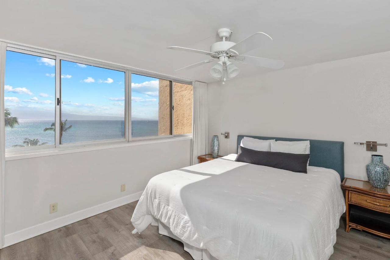 Villa Incredible Beachfront 1Br - Sleeps 4 Awesome Location And In The Center Of Restaurants Many Beaches Golf And More Kahana Exterior foto
